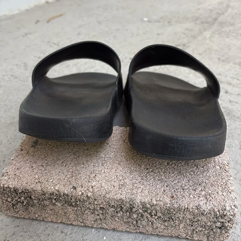 Gucci Rubber slides